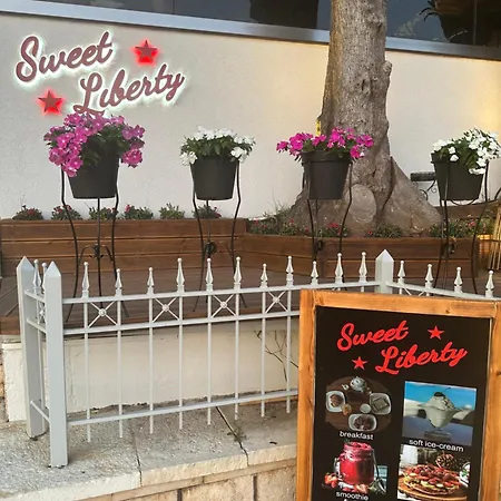 Serxhio * Sarandë